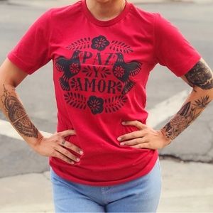 Mí Vída Paz y Amor Tee